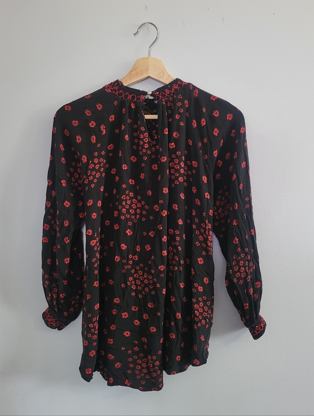 FREE PEOPLE Size XS Smocked Floral Blouse Black Red Boho Peasant Top - Picture 4 of 11